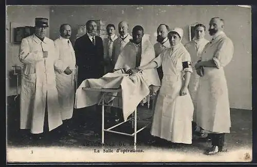 AK Paris, Ambulance du Bon Marche, La Salle d'operations