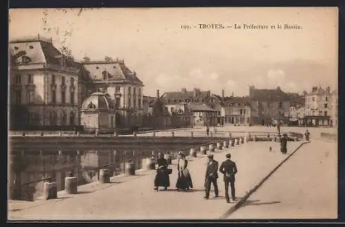 AK Troyes, La Préfecture et le Bassin