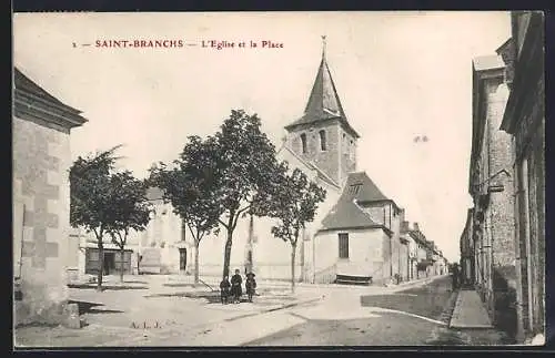 AK Saint-Branchs, L`Église et la Place