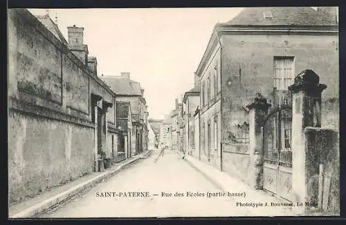 AK Saint-Paterne, Rue des Écoles (partie basse)