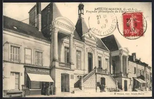 AK Sainte-Maure, Facade principale de l`Hospice avec épicerie parisienne