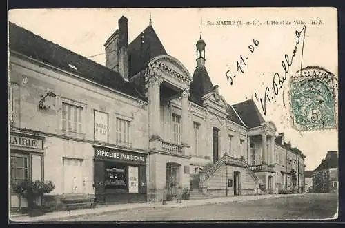 AK Sainte-Maure, L`Hôtel de Ville et commerces adjacents
