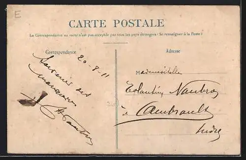 AK Sainte-Maure, Route Nationale avec commerces et passants