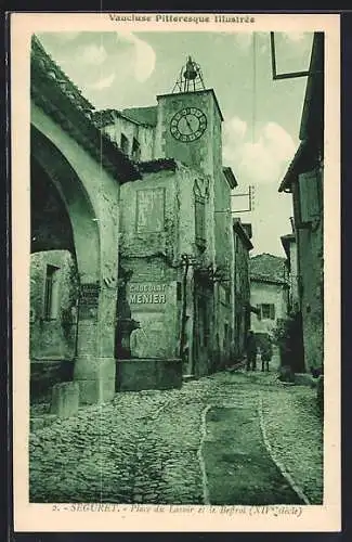 AK Séguret, Place du Lavoir et le Beffroi