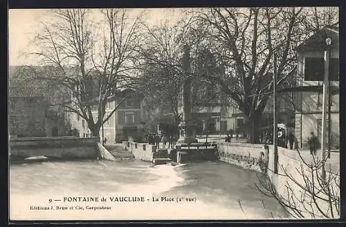 AK Fontaine de Vaucluse, La Place