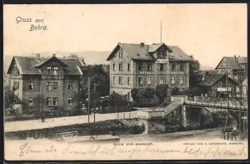 AK Bebra, Hotel Schlüter und Brücke vom Bahnhof aus, von oben gesehen