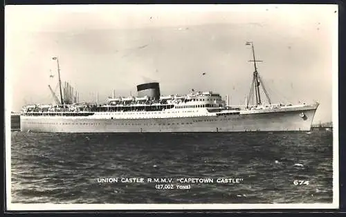 AK Passagierschiff Capetown Castle vor der Küste