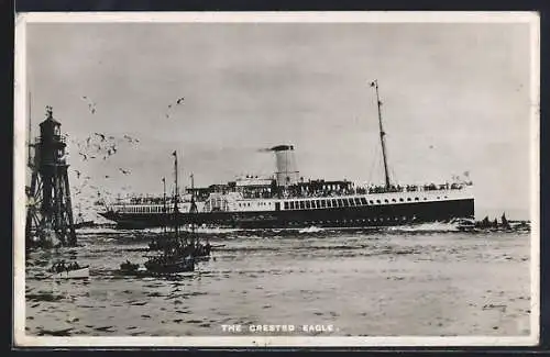 AK Passagierschiff Crested Eagle bei Hafeneinfahrt, General Steam Navigation Co. Ltd.
