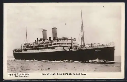 AK Passagierschiff RMS Orford auf hoher See