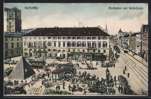 AK Karlsruhe, Kaiserstrasse und Marktplatz mit Strassenbahn