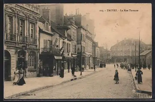 AK Troyes, la Rue Turenne, Geschäfte