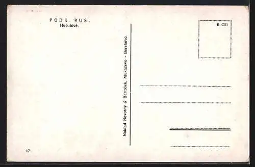 AK Ukrainische Paare in Trachten auf Bank