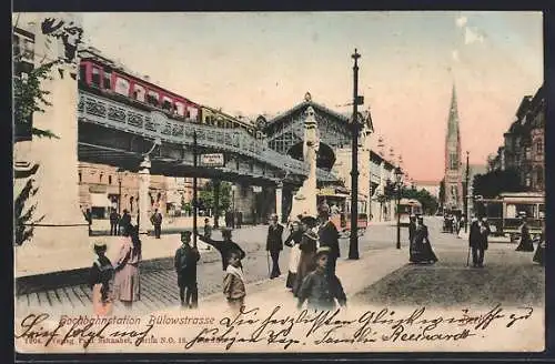 AK Berlin-Schöneberg, Hochbahnstation Bülowstrasse mit Passanten