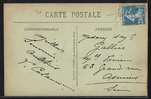 AK Pontoise, Rue Thiers avec vue sur l`église en arrière-plan