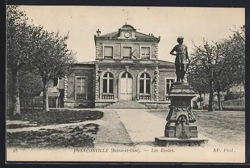 AK Franconville, Les Écoles
