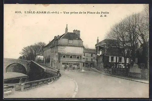 AK L`Isle-Adam, Vue prise de la Place du Patis