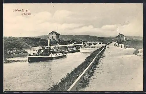 AK L`Isle-Adam, L`Écluse avec bateau à vapeur sur le canal