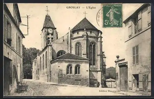 AK Groslay, L`Église et rue adjacente avec architecture historique