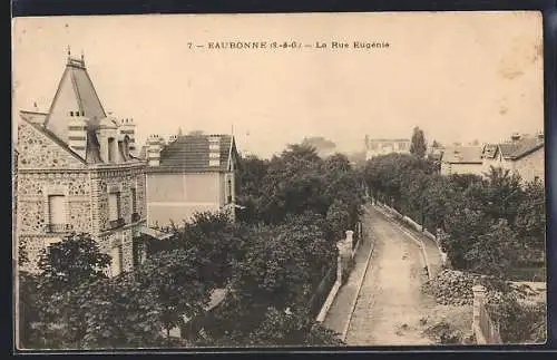 AK Eaubonne, La Rue Eugénie avec maisons et arbres adjacents