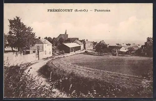 AK Frémécourt, Panorama du village et des champs adjacents