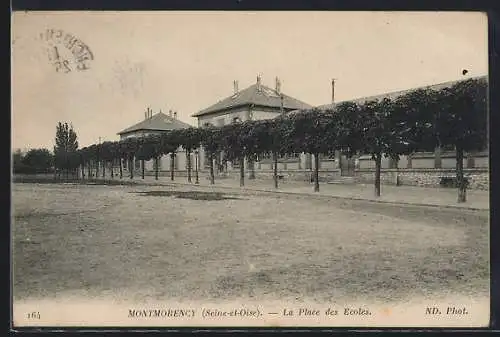 AK Montmorency, La Place des Écoles