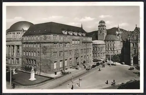 AK Freiburg i. Br., Universität mit Vorplatz