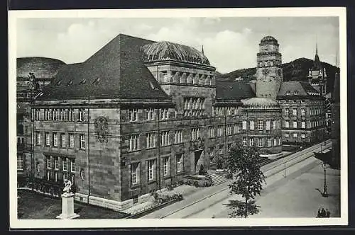 AK Freiburg i. Br., Universität mit Vorplatz und Statue