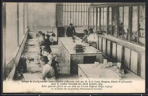 AK Abbaye de Fontgombault /Indre, Centre d`Oeuvres, L`atelier des encarteuses, Boutonnerie ouvrière