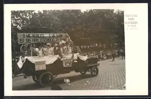 AK Wien, Gewerbefestzug 1929, Wagen Friseurhandwerk mit Publikum