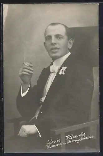 Foto-AK Louis Wienecke, Humorist und Vortragskünstler im Anzug