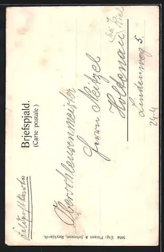 AK Geysir schiesst heisses Wasser in die Höhe