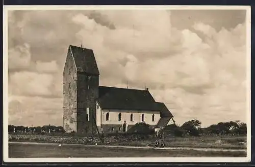 AK Keitum /Sylt, Ortsansicht von Kirche mit Rastenden