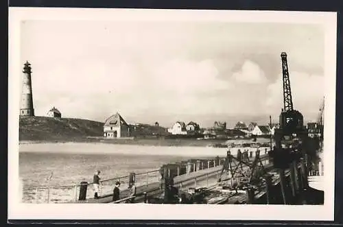 AK Hörnum auf Sylt, Hafenansicht mit Kran