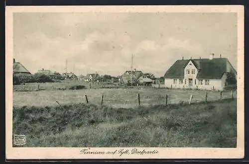 AK Tinnum auf Sylt, Dorfpartie mit Wohnhäusern