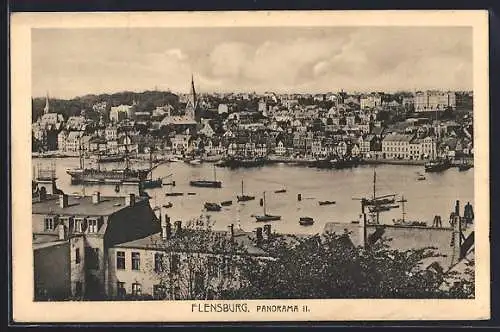 AK Flensburg, Panorama mit Schiffen im Hafen
