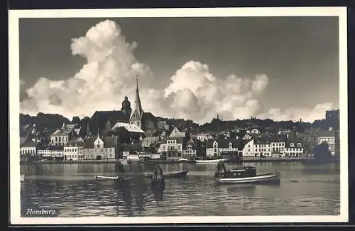 AK Flensburg, Teilansicht mit Ruderbooten
