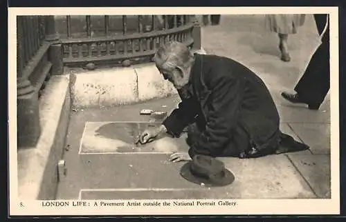 AK London Life, A Pavement Artist outside the National Portrait Gallery, Strassenkünstler