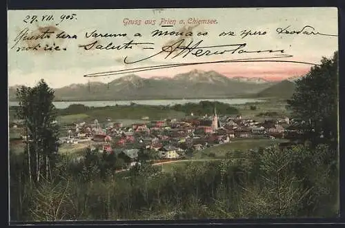 AK Prien a. Chiemsee, Gesamtansicht über Baumkronen mit See und Bergen