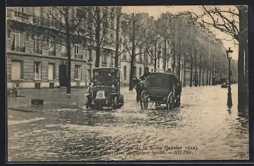 AK Paris, Grande Crue de la Seine (janvier 1910), voitures dans les quartiers inondés