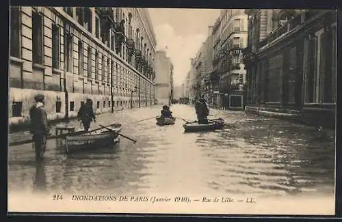AK Paris, Inondations de janvier 1910, Rue de Lille avec embarcations