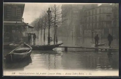 AK Paris, Inondations de la Avenue Ledru-Rollin (Janvier 1910)