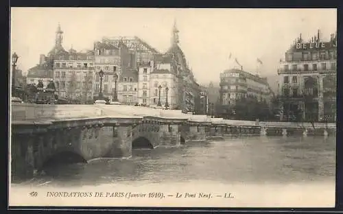 AK Paris, Inondations de 1910, Le Pont Neuf sous les eaux