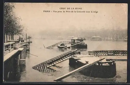 AK Paris, Crue de la Seine vue du Pont de la Concorde sous la neige