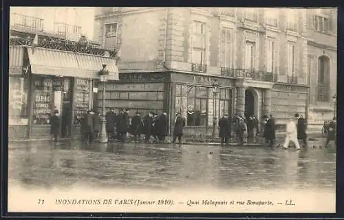 AK Paris, Inondations 1910, Quai Malaquais et rue Bonaparte