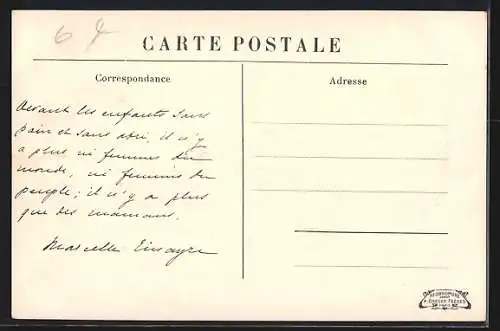 AK Paris, Souvenir des Inondations de Janvier 1910, Rue de Seine avec barque et passants