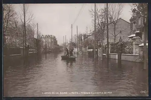 AK Rueil, Crue de la Seine, Avenue du Chemin de Fer
