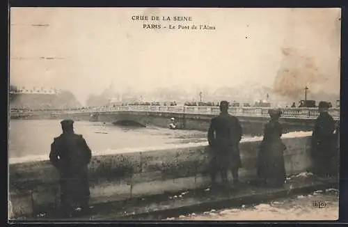 AK Paris, Crue de la Seine au Pont de l`Alma