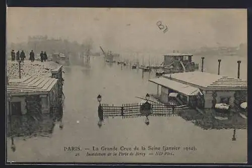 AK Paris, Inondation de la Porte de Bercy lors de la Grande Crue de la Seine (janvier 1910)