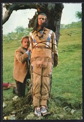 AK Schauspieler Lex Barker und Pierre Brice in Winnetou II.
