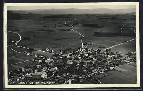 AK Legau i. Allg., Teilansicht mit Strassenpartien, Fliegeraufnahme